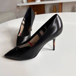Burberry Pump